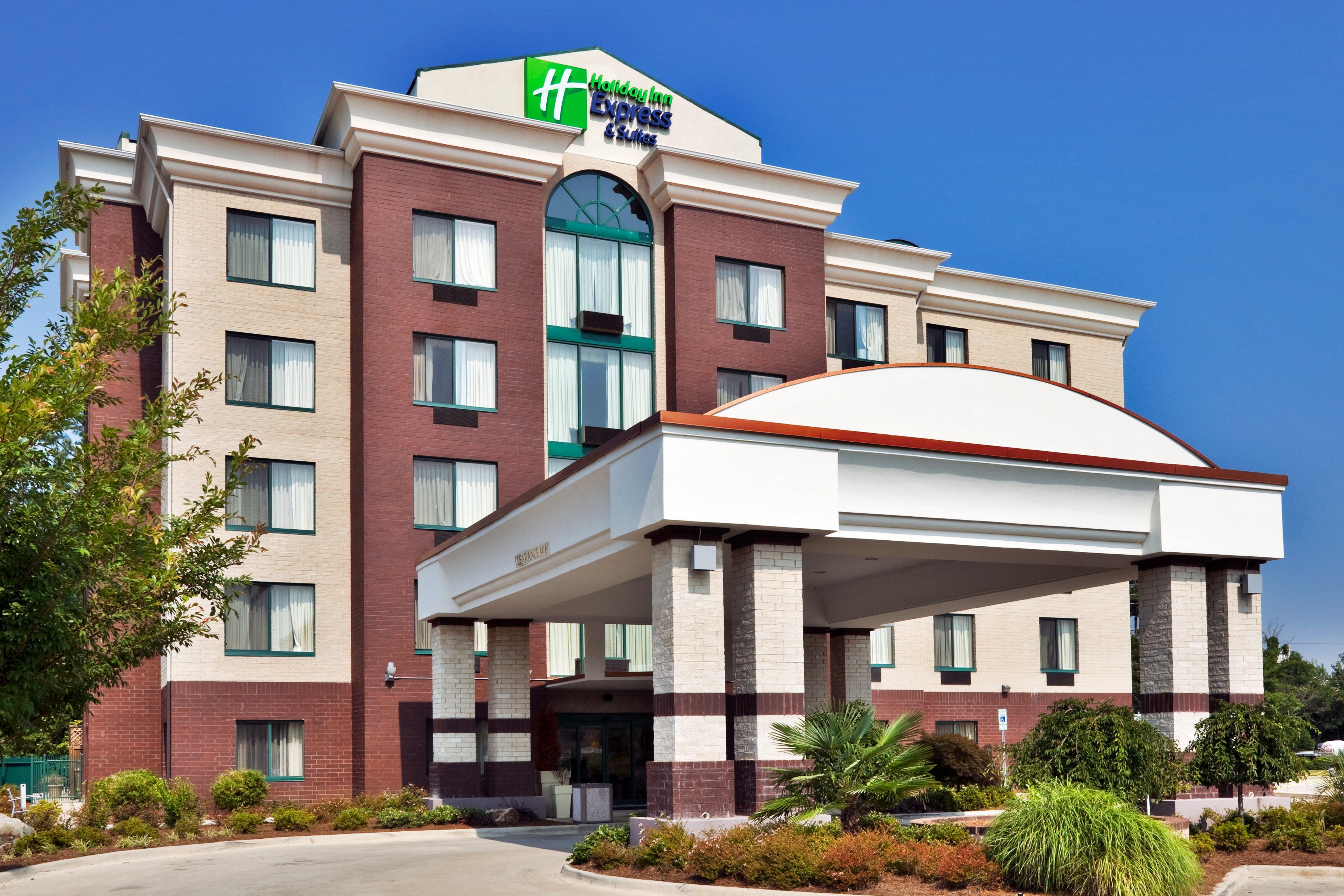 Holiday Inn Express Hotel & Suites Birmingham - Inverness 280 By Ihg Екстер'єр фото