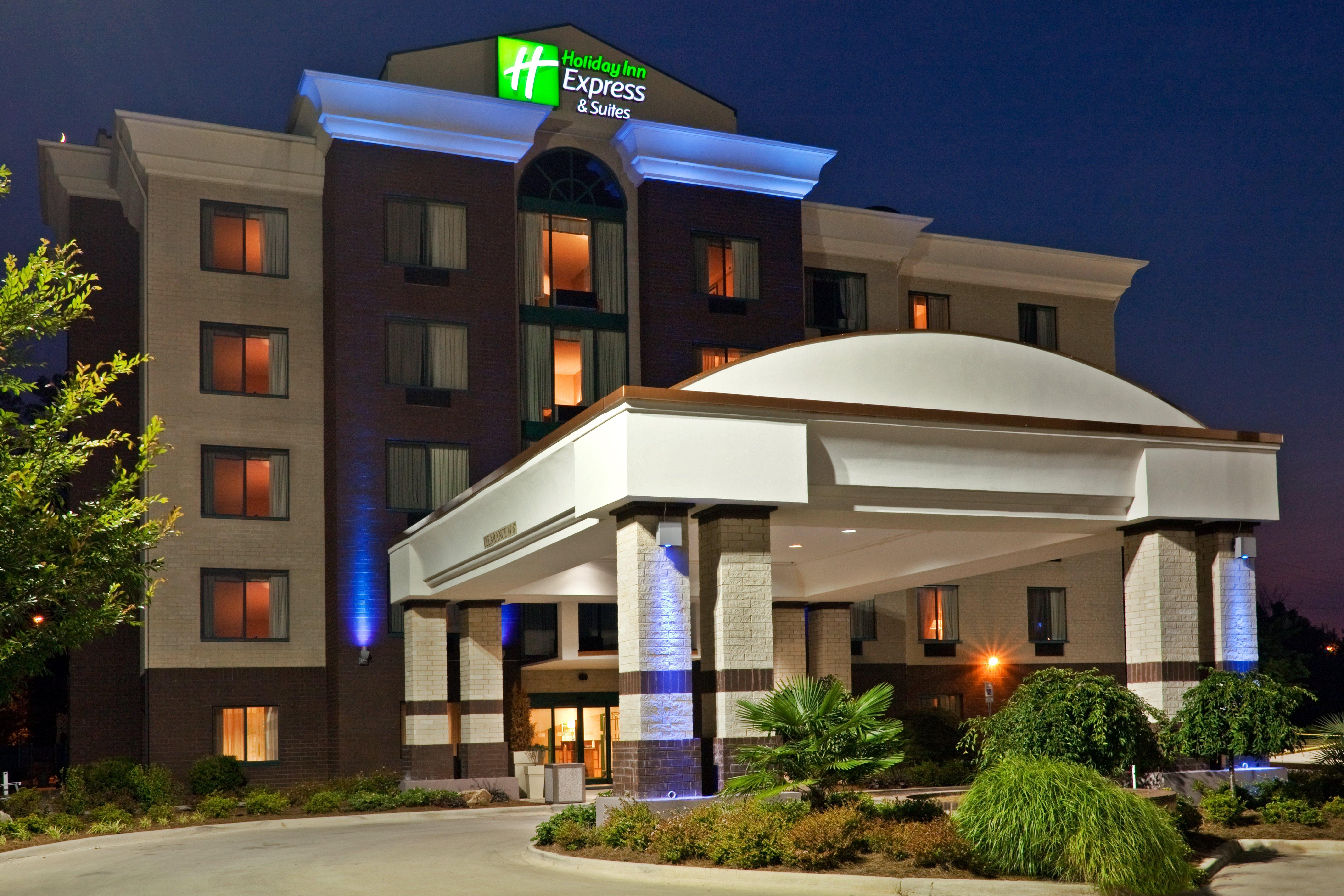 Holiday Inn Express Hotel & Suites Birmingham - Inverness 280 By Ihg Екстер'єр фото