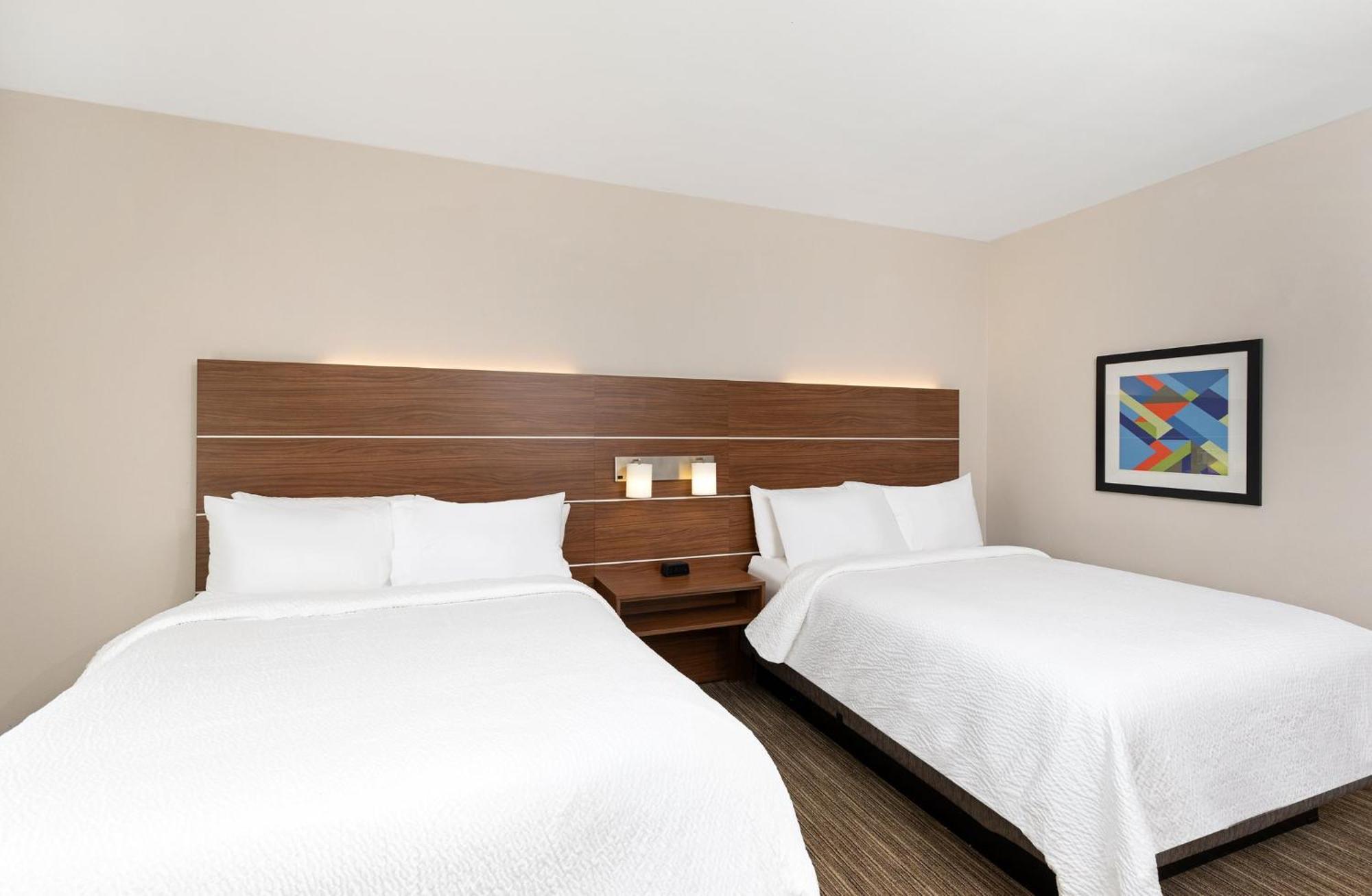 Holiday Inn Express Hotel & Suites Birmingham - Inverness 280 By Ihg Екстер'єр фото