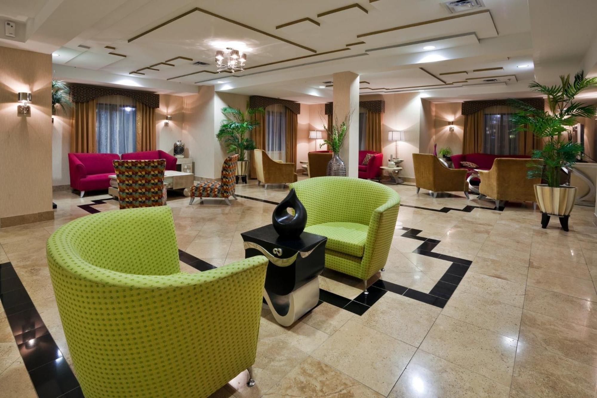 Holiday Inn Express Hotel & Suites Birmingham - Inverness 280 By Ihg Екстер'єр фото