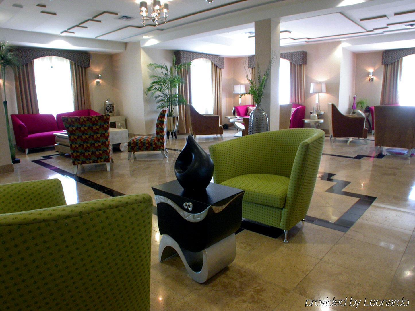 Holiday Inn Express Hotel & Suites Birmingham - Inverness 280 By Ihg Екстер'єр фото